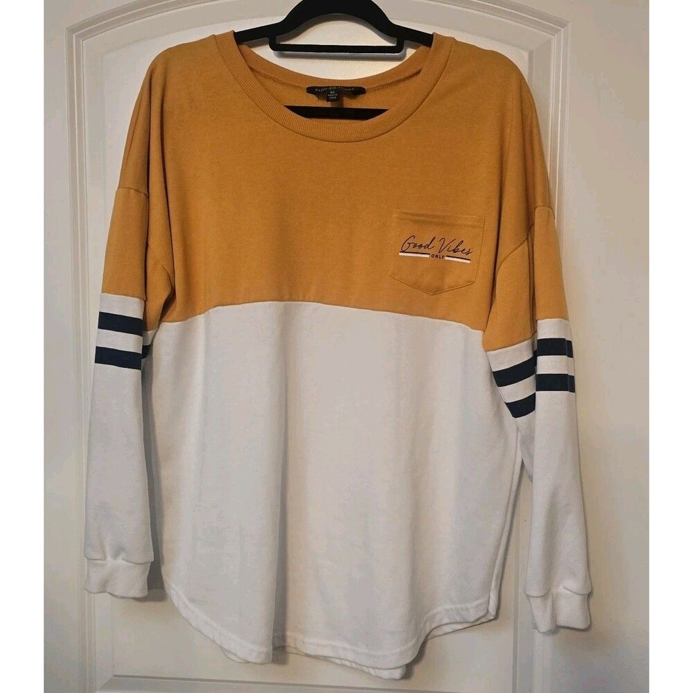Belle Tweed Lightweight Pullover Gold/White Good Vibes Only XL